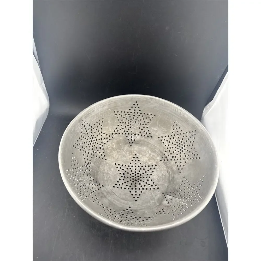 Vintage MCM Colander Star Pattern Strainer Aluminum Footed Mid Century 9